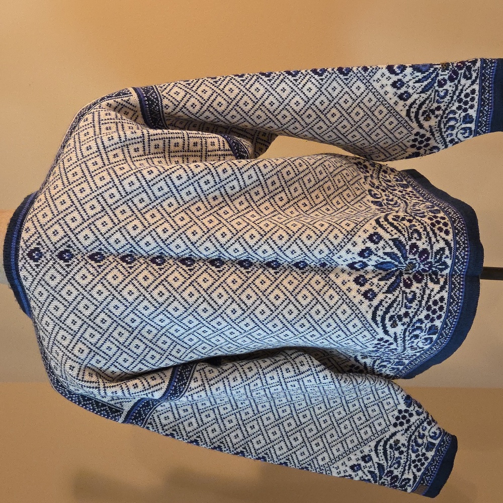Dale of Norway Blue and White Patterned Knit Cardigan - Picture 4 of 5
